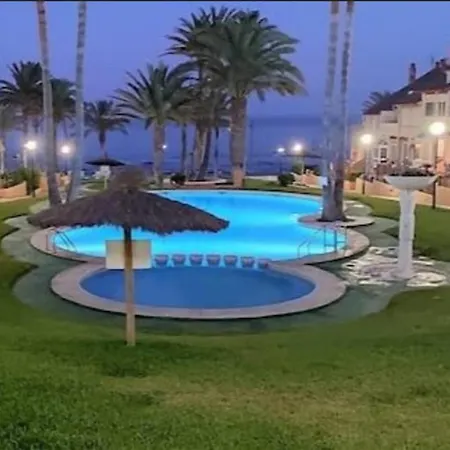 Casa Primera Linea Vistas Al Mar Con Parking Chalet *