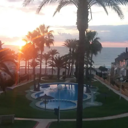 Casa Primera Linea Vistas Al Mar Con Parking Chalet *